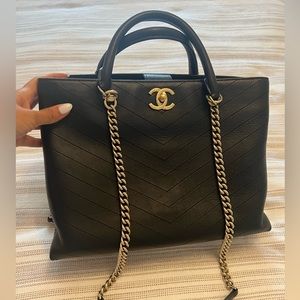 Chanel tote